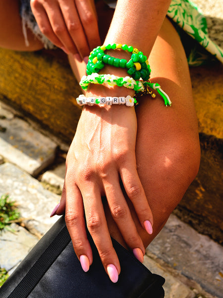 HAPPY FLOWER BRACELET (NEON PINK) – Venessa Arizaga